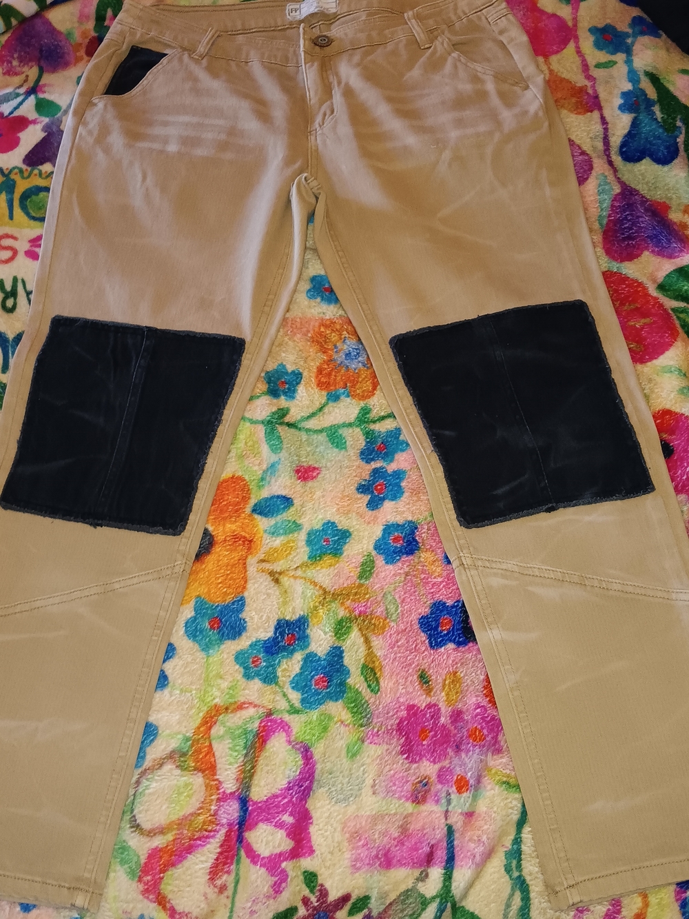 Free People Tan Pants with Black Knee Patches & Pocket Patch Size 10